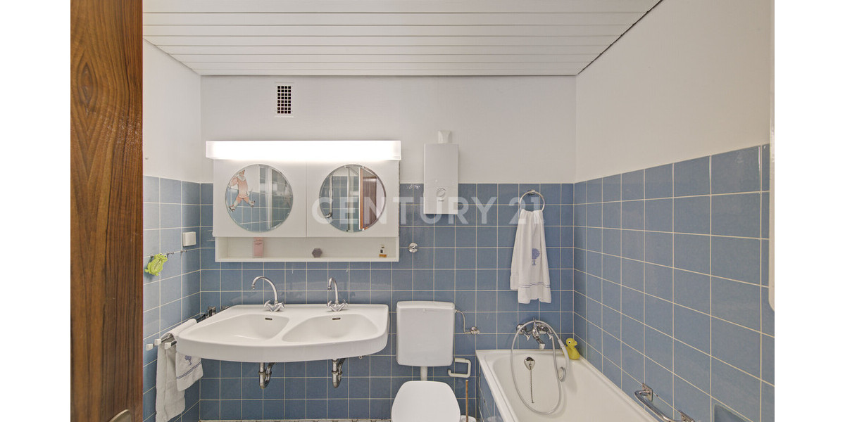 1. OG Badezimmer