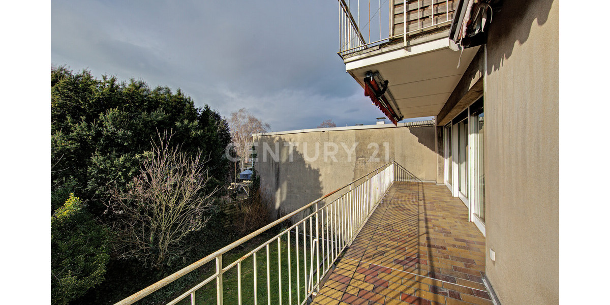 1. OG Balkon